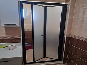 Lüks Özel Tasarım Cam Duşakabin Modelleri ve Montajı